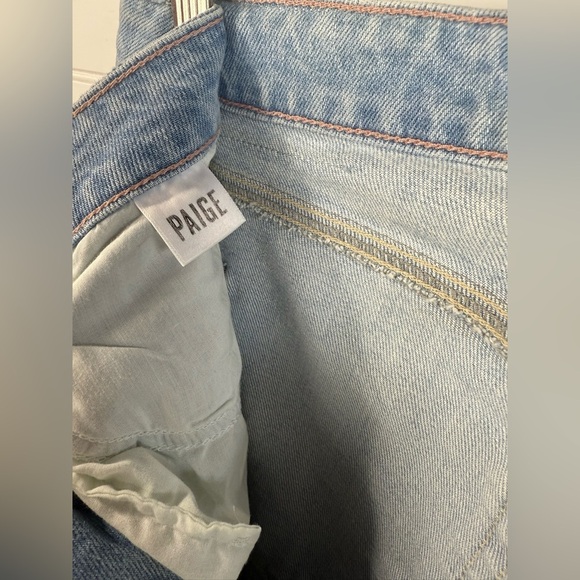 Paige women’s light wash frayed edge Collete Crop Flare jeans. Size 31 - Picture 3 of 7